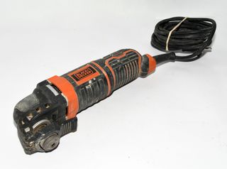 Multiherramienta Black+Decker MT300