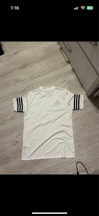 Camiseta Adidas blanca transpirable