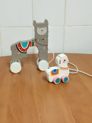 Juguete de arrastre de madera