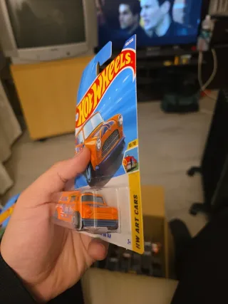 Hot Wheels '67 Austin Mini Van