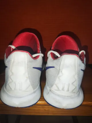 Zapatillas Nike Blancas y Azules