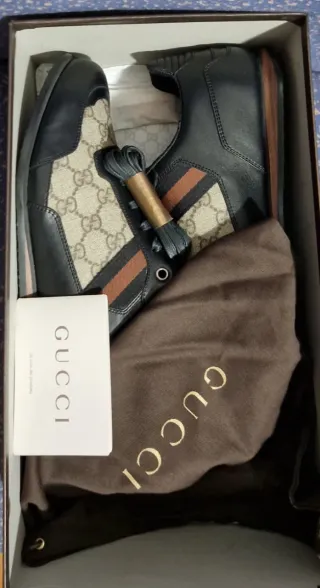 Zapatillas Gucci Canvas GG Monograma Lona y Piel.