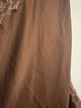 Vestido satinado lencero marrón chocolate  encaje