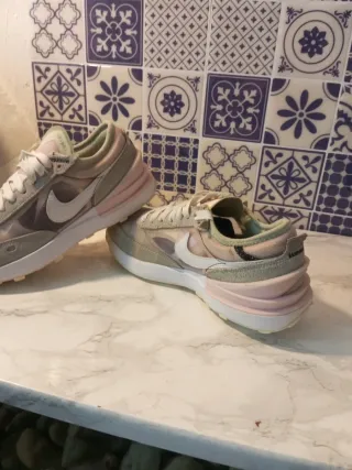 Deportivos Nike Talla 35 Gris/Rosa