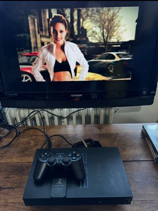 PlayStation 2 Fat Negra + Mando, Cables y Memoria