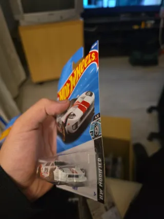 Hot Wheels Ford GT Blanco/Rojo