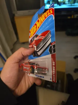 Hot Wheels '71 Mustang Funny Car Rojo