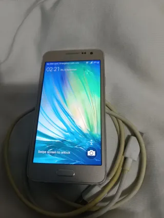Samsung Galaxy A3 Plata