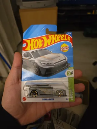Hot Wheels Cupra e-Racer 2025