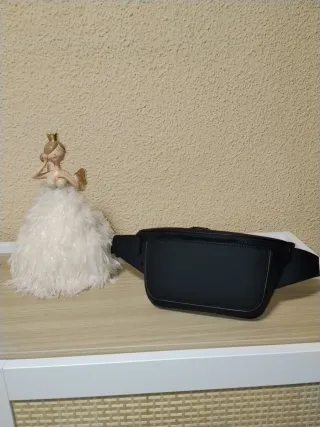 Stivali, borse, scarpe da ginnastica