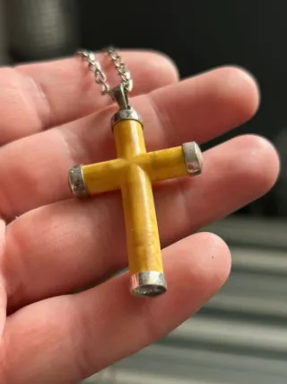 Cruz pectoral hueso y cantoneras en plata vintage