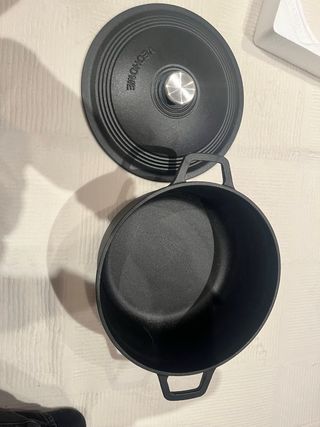 Olla de Hierro Fundido VEHOM Negra