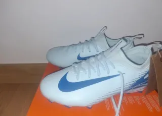 Scarpe da calcio Nike Jr Zoom Vapor 16 per bambini