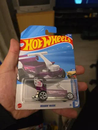 Hot Wheels Draggin' Wagon Morado