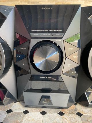 Equipo de música Sony MHC-EC610IP