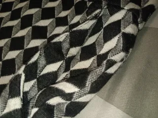 Mono corto estampado geométrico