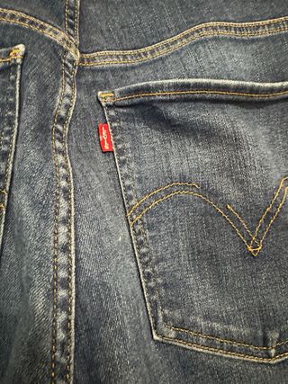 Pantalón vaquero tobillero azul