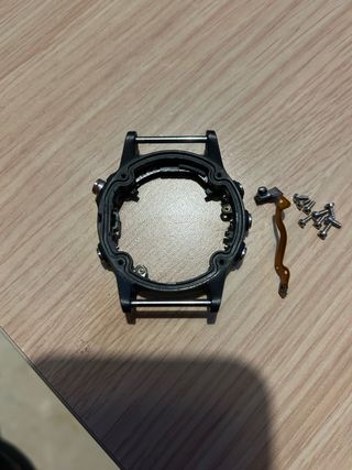 Carcasa Garmin Fénix 5 con tornillería y sensor