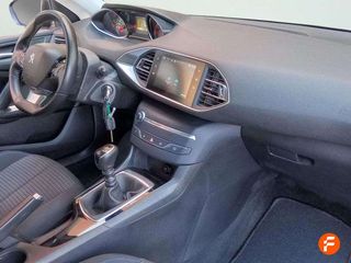 Peugeot 308 5p Style PureTech 130 S&S 6 Vel. MAN