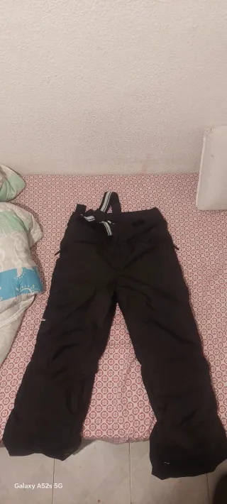 Pantalón de nieve negro con tirantes