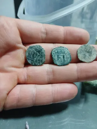 Monedas antiguas decoradas