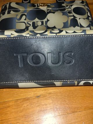 Bolso Tous Negro y Dorado