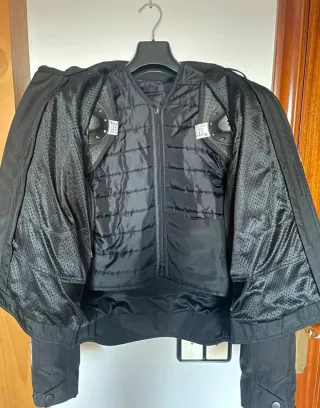 Chaqueta Dainese Avro Negra