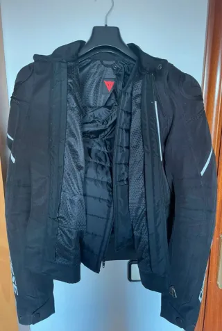 Chaqueta Dainese Avro Negra
