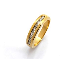 anillo oro 18k con piedra con diamante