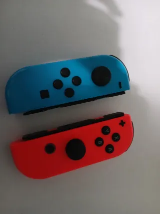 Nintendo Switch + funda + caja OFERTA