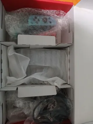 Nintendo Switch + funda + caja OFERTA