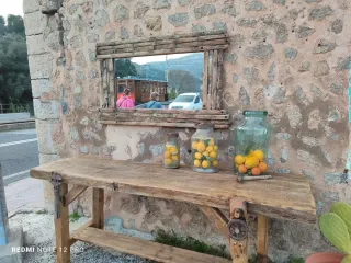 Mesas artesanales y bancos de carpintero