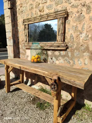 Mesas artesanales y bancos de carpintero