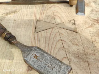 Mesas artesanales y bancos de carpintero