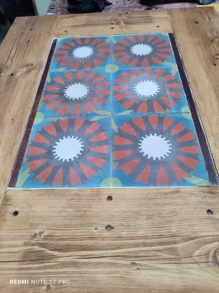 Mesas artesanales y bancos de carpintero