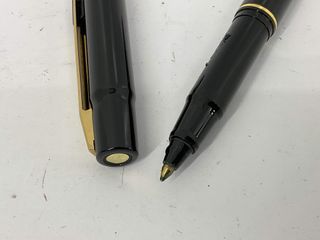 boligrafo generico uniball