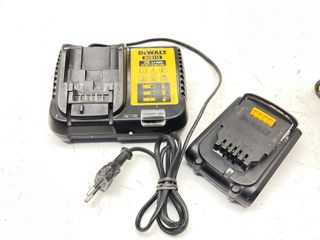 taladro a bateria dewalt dcd778