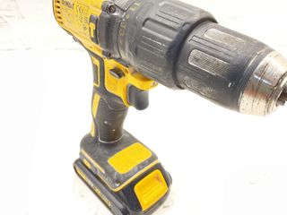 taladro a bateria dewalt dcd778