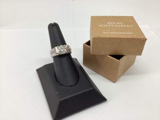 sello oro 18k con diamante de laboratorio