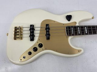 bajo electrico squier 40th aniversary