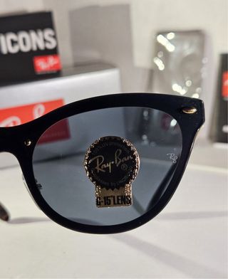 Occhiali Ray Ban Cat Eye Nero e Oro