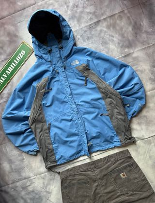 Chaqueta The North Face Azul y Gris