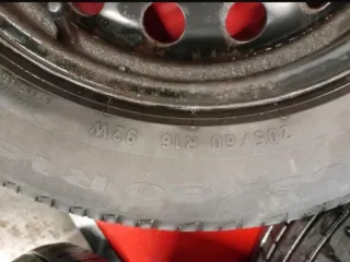 Llantas chapa Toyota 5x114,3 con Neumáticos