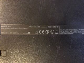 Consola PS3 SLIM 320GB + Mando Rojo