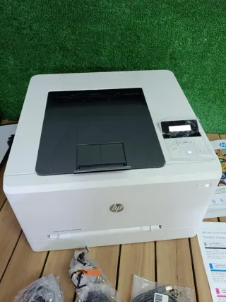 HP Laser Jet Pro M254nw - Stampante laser a colori