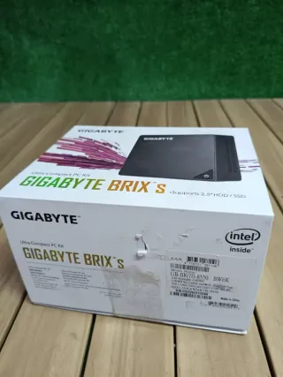 Gigabyte Brix i7-8550U Mini PC