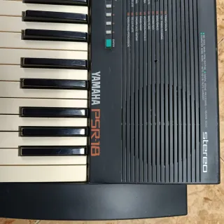 Teclado Yamaha PSR-18