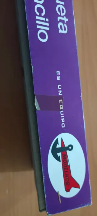 Maqueta de avion MODELHOB