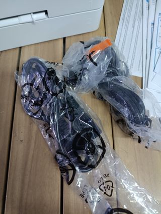 HP Laser Jet Pro M254nw - Impresora color láser (hasta 21 ppm, ethernet y Wi-Fi, inalámbrico, DDR de 256 MB, disco duro de 2 GB, Windows 7, 8, 8.1 y 10, HP Auto-On/Auto-Off, USB frontal) blanco