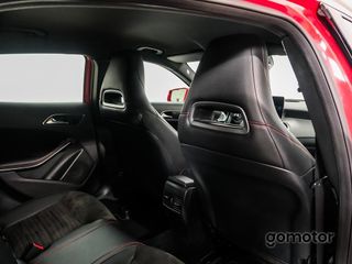 MERCEDES GLA-CLASS (+)2.1 GLA 200 D AMG LINE 136 5P